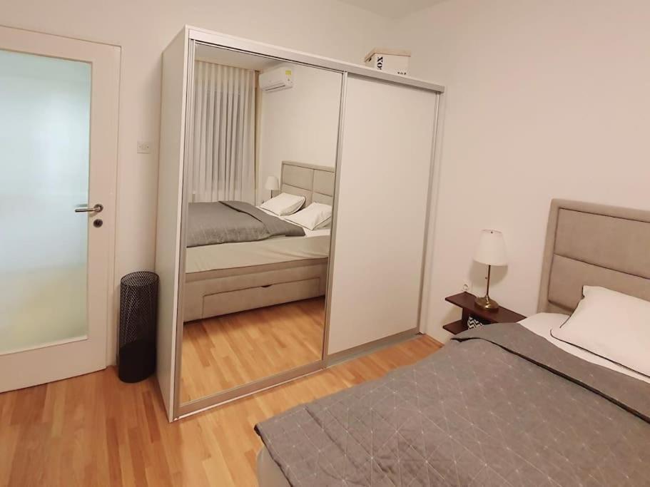Studio Ibler Zagreb Luaran gambar
